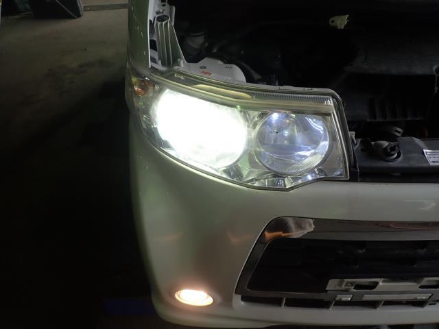 タント DBA-L375S 右ヘッドランプASSY W24 81110-B2500拍卖