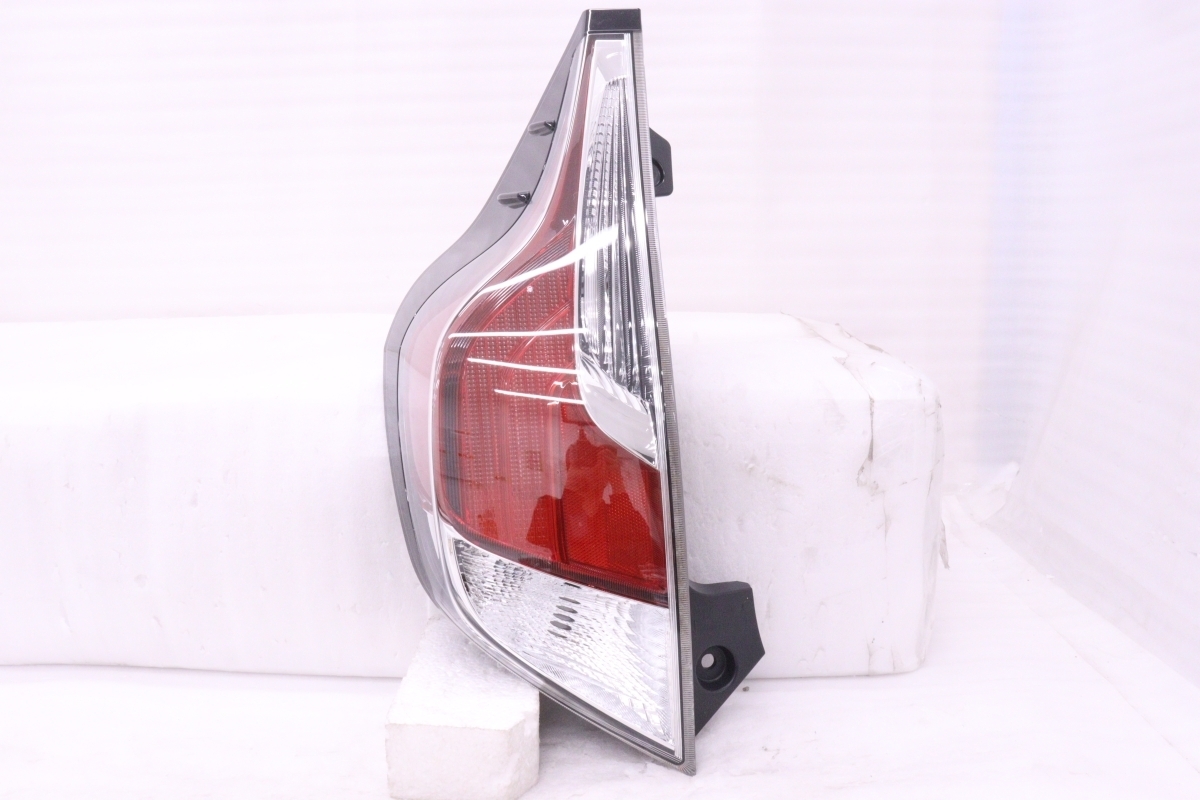54-2598★美品★中期 LED NHP10 アクア★左テールライト STANLEY 52-297 打刻:N ユニット 純正★トヨタ (DM)拍卖