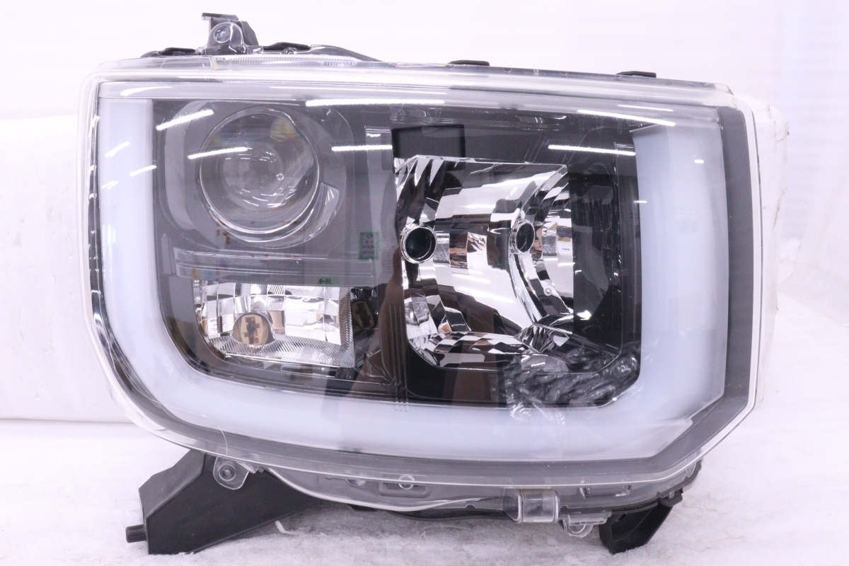 55-864★LED LA700S ウェイク★右ヘッドライト STANLEY W2664 打刻:A1 ユニット ブラック 純正★ダイハツ (YM)拍卖