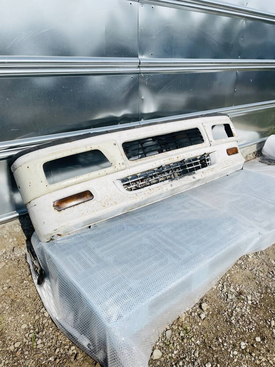 純正 いすず イスズ ギガ 大型 フロントバンパー フロント バンパー 18797拍卖