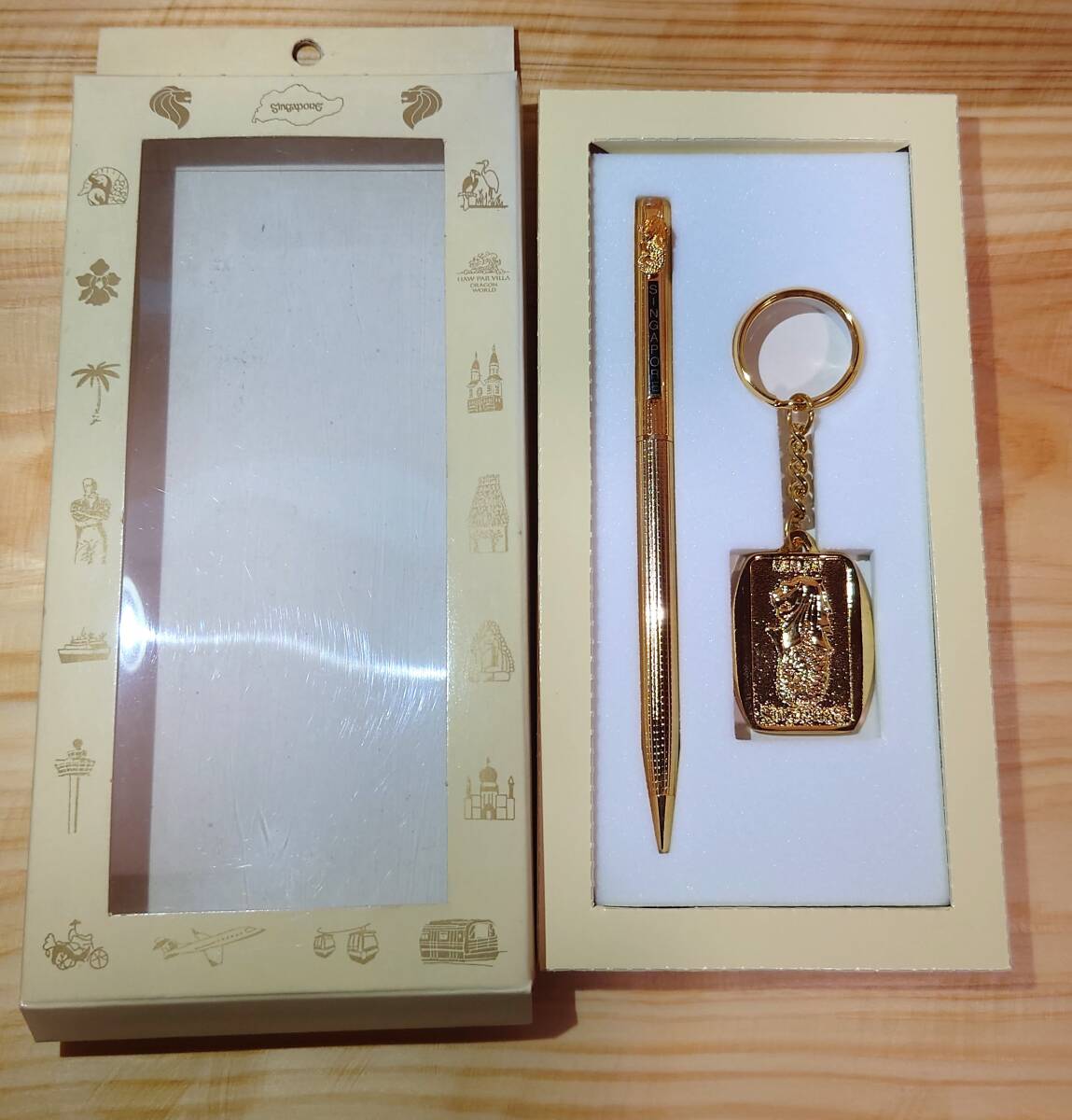 シンガポール製 マーライオン ボールペン & キーホルダーセット拍卖