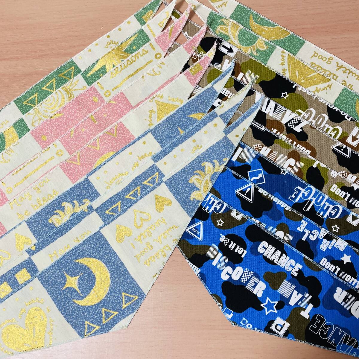 わんちゃんバンダナ☆ポップ柄☆英字☆迷彩☆Sサイズ☆ハンドメイド拍卖
