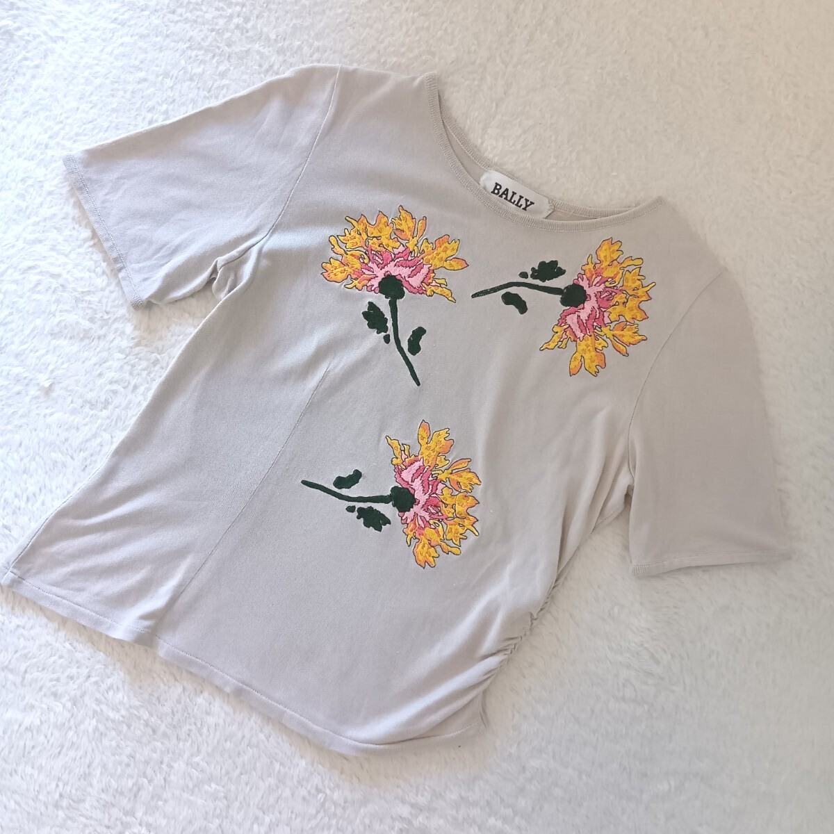 BALLY バリー イタリア製 花刺繍 半袖 カットソー ベージュ 42 ★1000拍卖