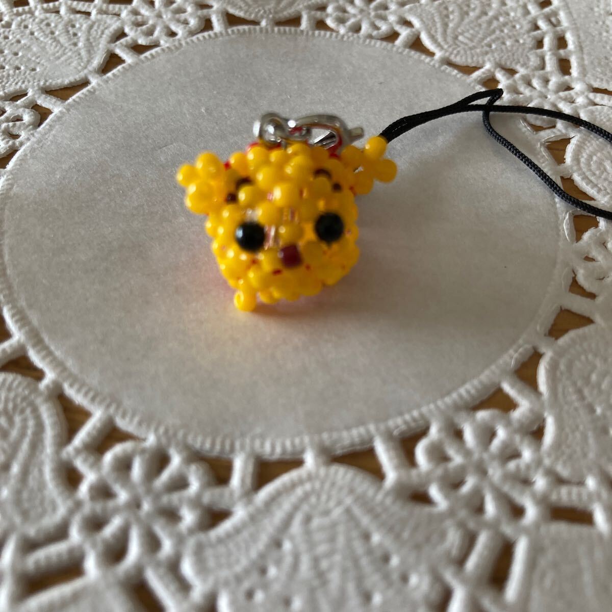 ハンドメイド ストラップ キーホルダー ディズニー プーさん風 丸小ビーズ プレゼントにも拍卖