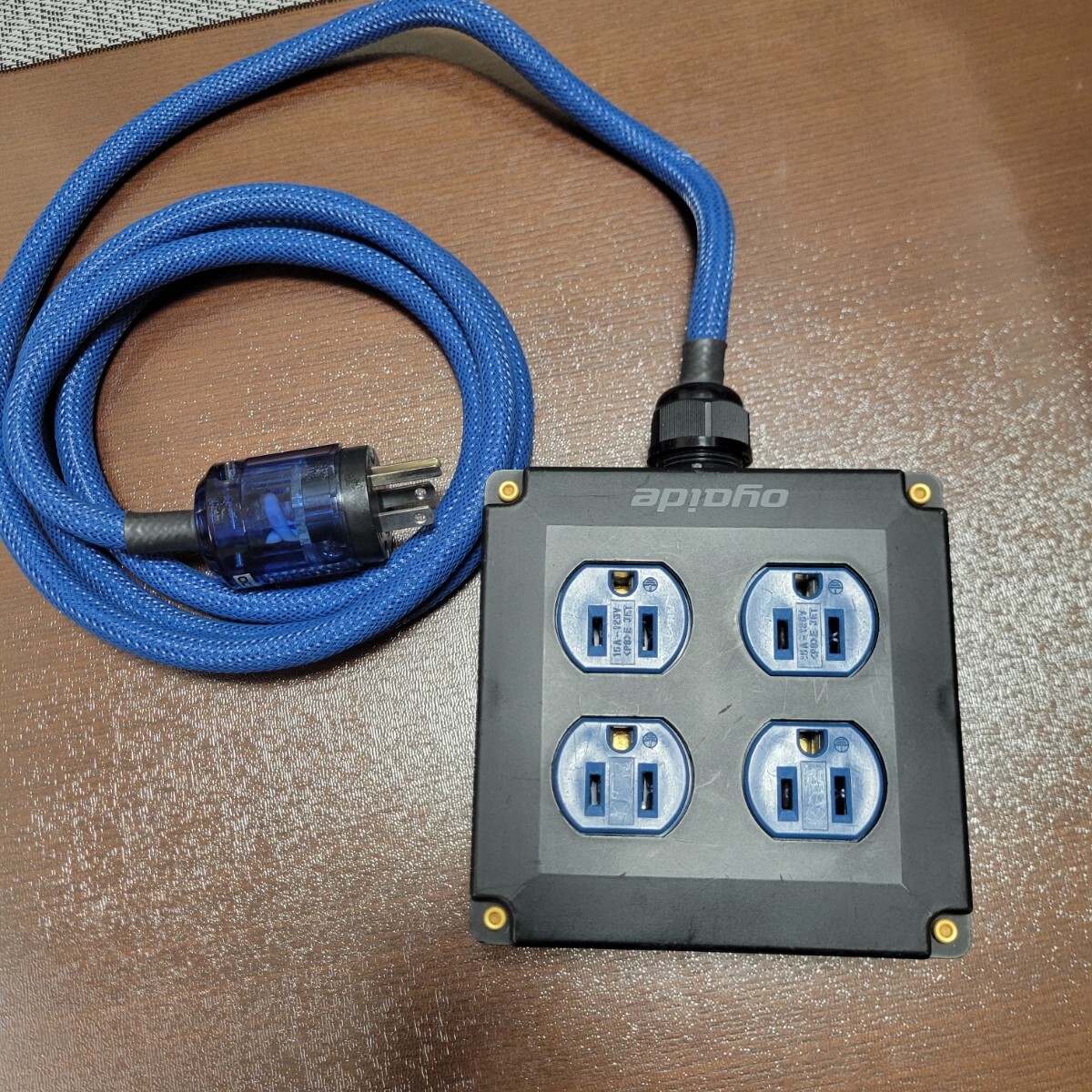 即決 オヤイデ OYAIDE OCB-1 EXs 電源タップ ケーブル 2m 拍卖