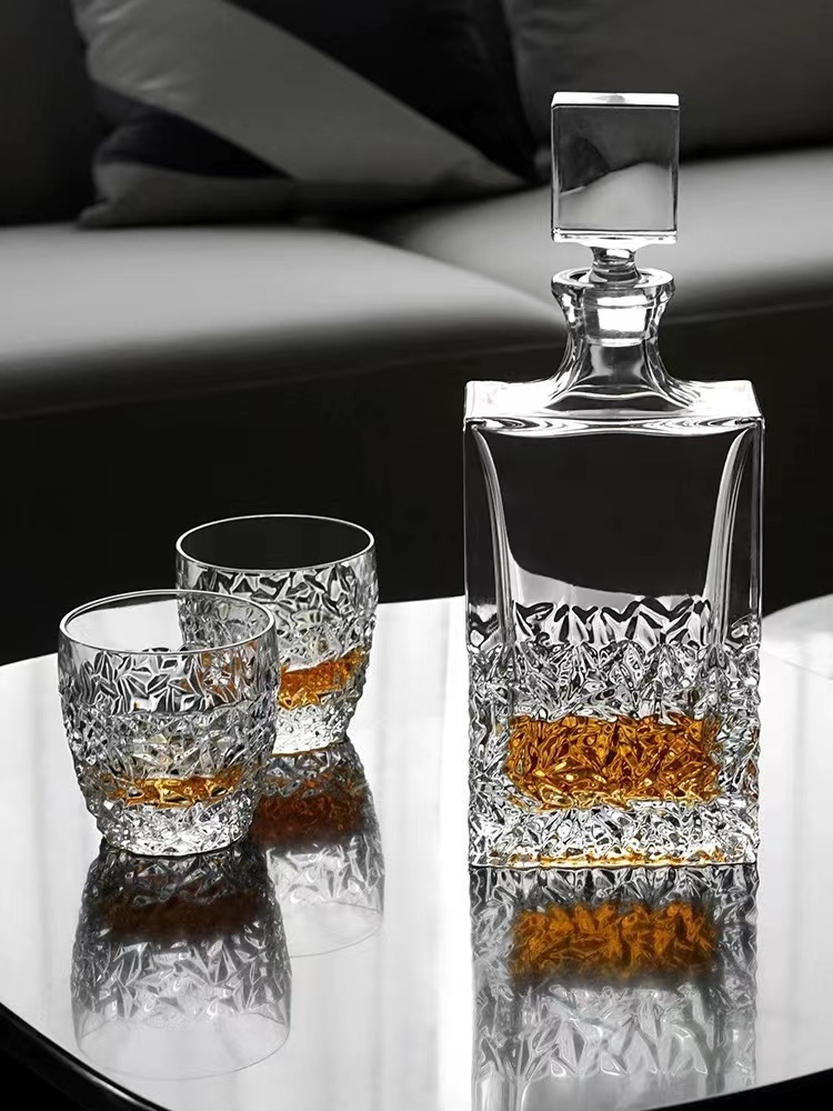 700ml ウイスキーデカンタ クラシック 酒デキャンタ ヴィンテージ風 ワイン ウィスキー ブランデークリア クリスタルデカンタ bst820316拍卖