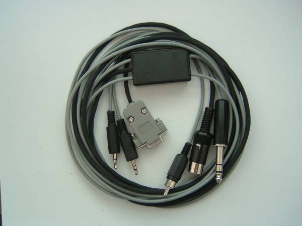 FT-2000,FTDX5000,FTDX9000,FT-1000MP,FT-1000MP MarkV,FT-1000,FT-1011,FT-1021用RS232C接続FT8/RTTY/CW インタフェース4極プラグに変更可拍卖