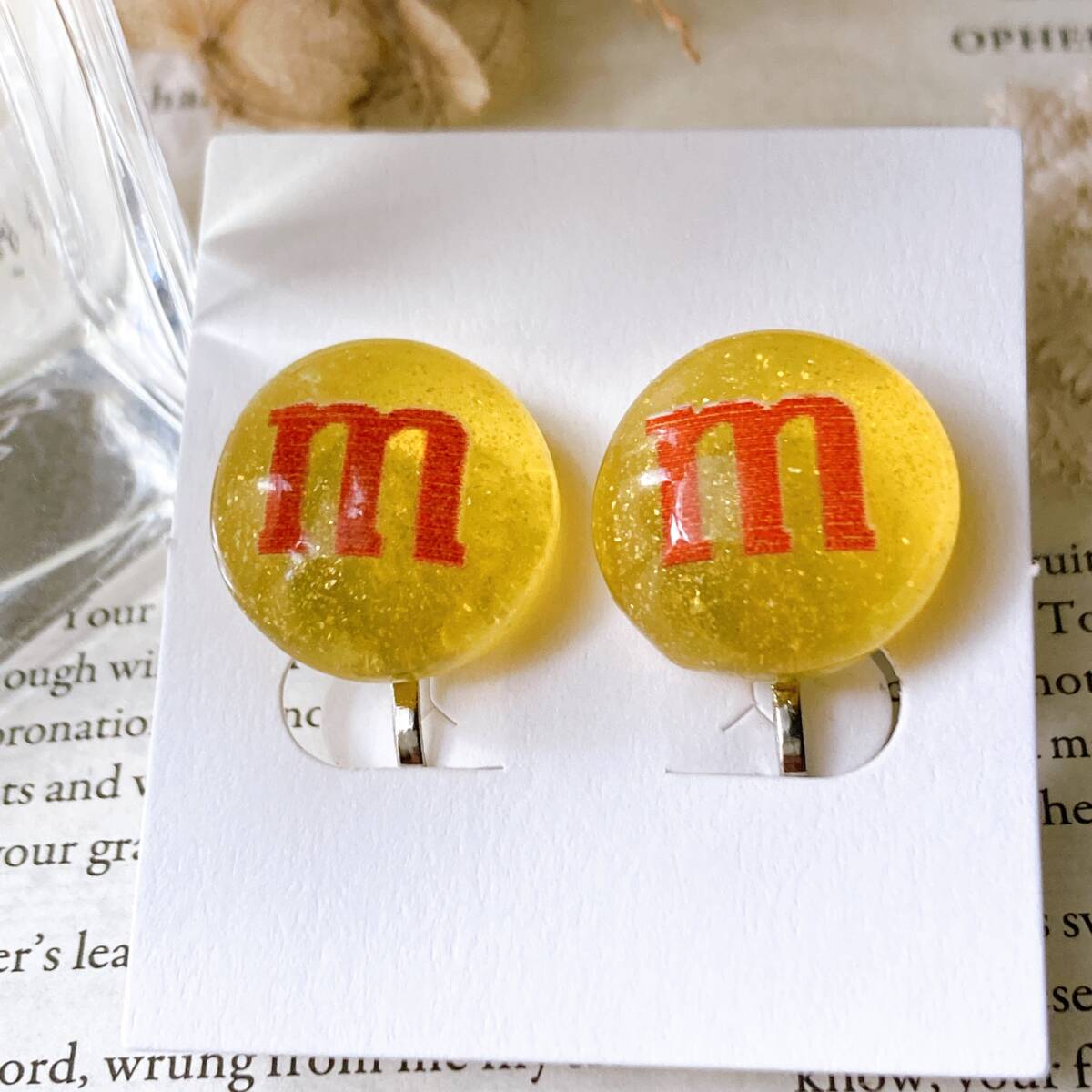 イヤリング ネジバネ式 シルバー マーブルチョコ キラキラ ラメ グリッター ピンク イエロー☆vintage jewelry accessoriesR0451拍卖