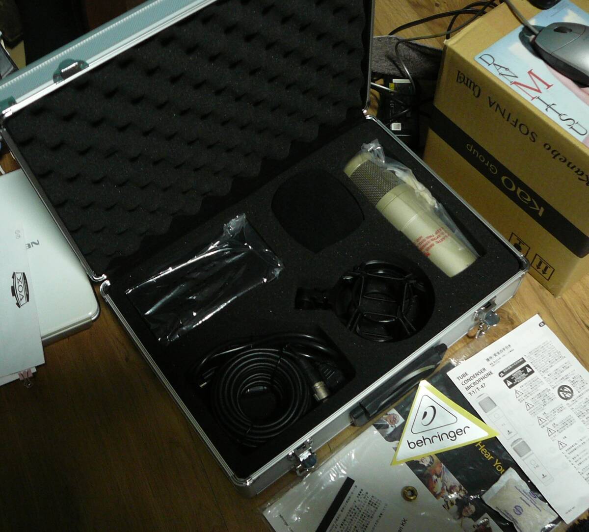 ★希少品★未使用品★ BEHRINGER(ベリンガー)真空管 コンデンサーマイク T-1拍卖