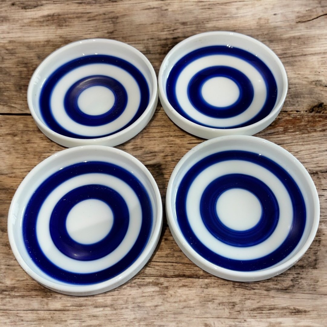 【FU10】4客セット 蛇の目 美濃焼 格安 新品未使用品 蔵出し アンティーク 骨董 時代物 小皿 お猪口拍卖