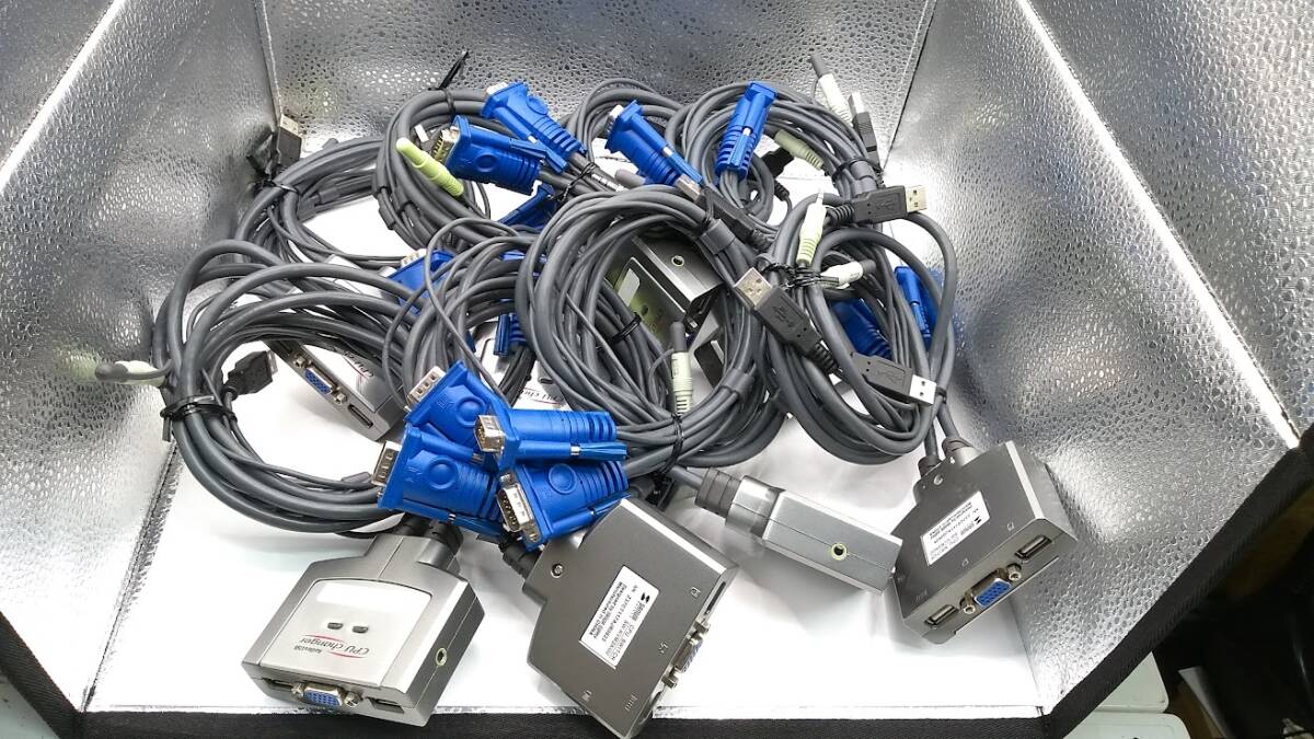 ●サンワサプライ SW-KVM2AUU CPU自動切替器 パソコン2台用切替器 中古 8個セット拍卖