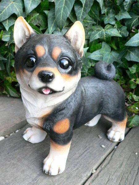 犬の置物 黒柴犬 9280h おまけ付 いぬ イヌ 動物 ガーデン オーナメント オブジェ 庭 置物 陶器 インテリア 雑貨拍卖