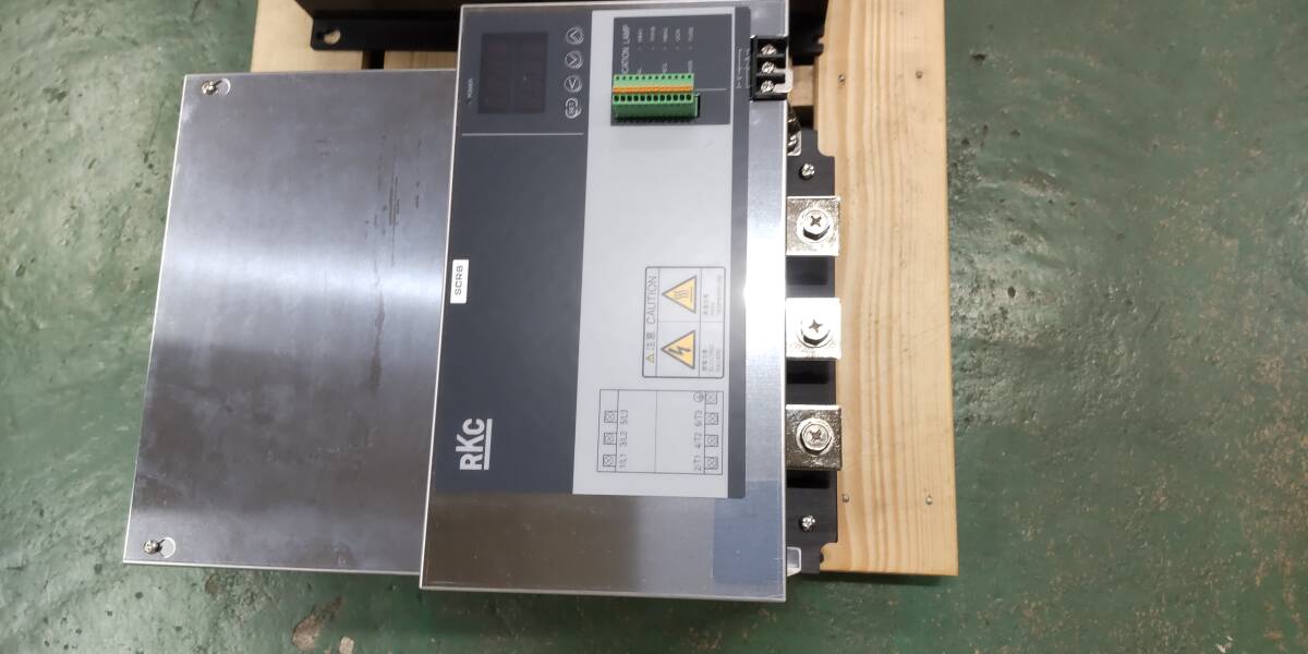 【同梱不可】理化工業 RKC rkc 三相電力調整器(サイリスタユニット SCR) THW-A1PZ080-8*6FN-1 ②拍卖