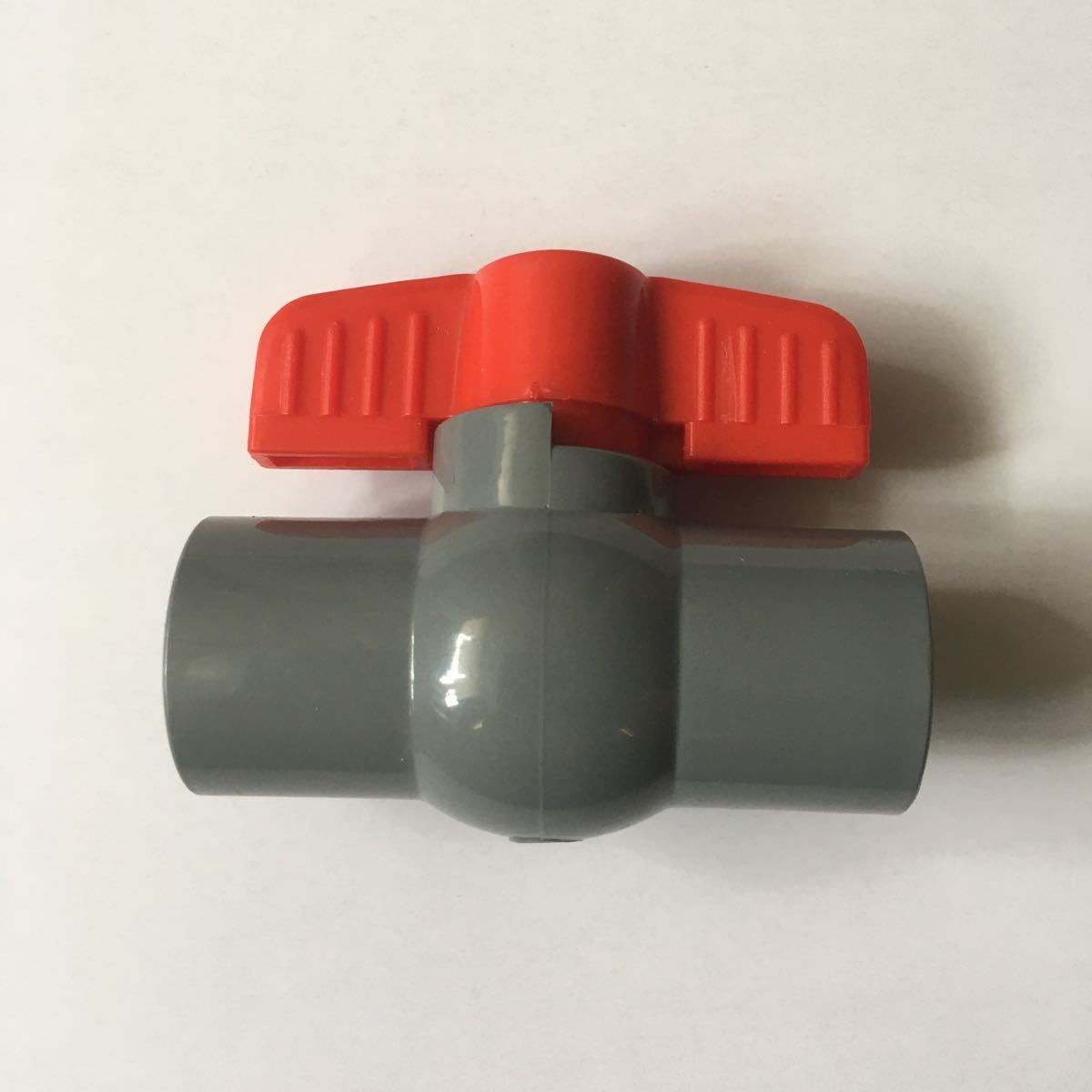 ■新品 1/2 pvc ボールバルブ ネジ込み式 水道管バルブ 配管 雨水タンク ローリータンク拍卖