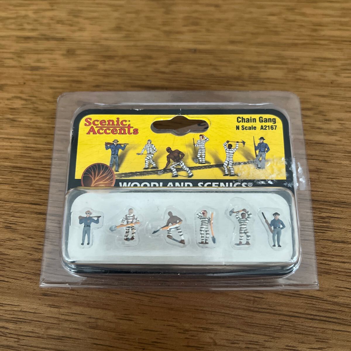 未使用保管品 ■WOODLAND SCENICS ウッドランドシーニックス A2167 1/160スケール 囚人と警官? 6体 塗装済 not Preiser プライザー拍卖