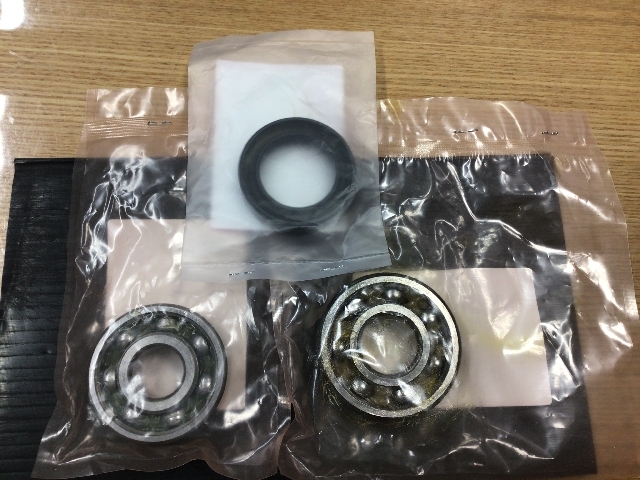HONDA CB250 リアホイールベアリング純正新品拍卖