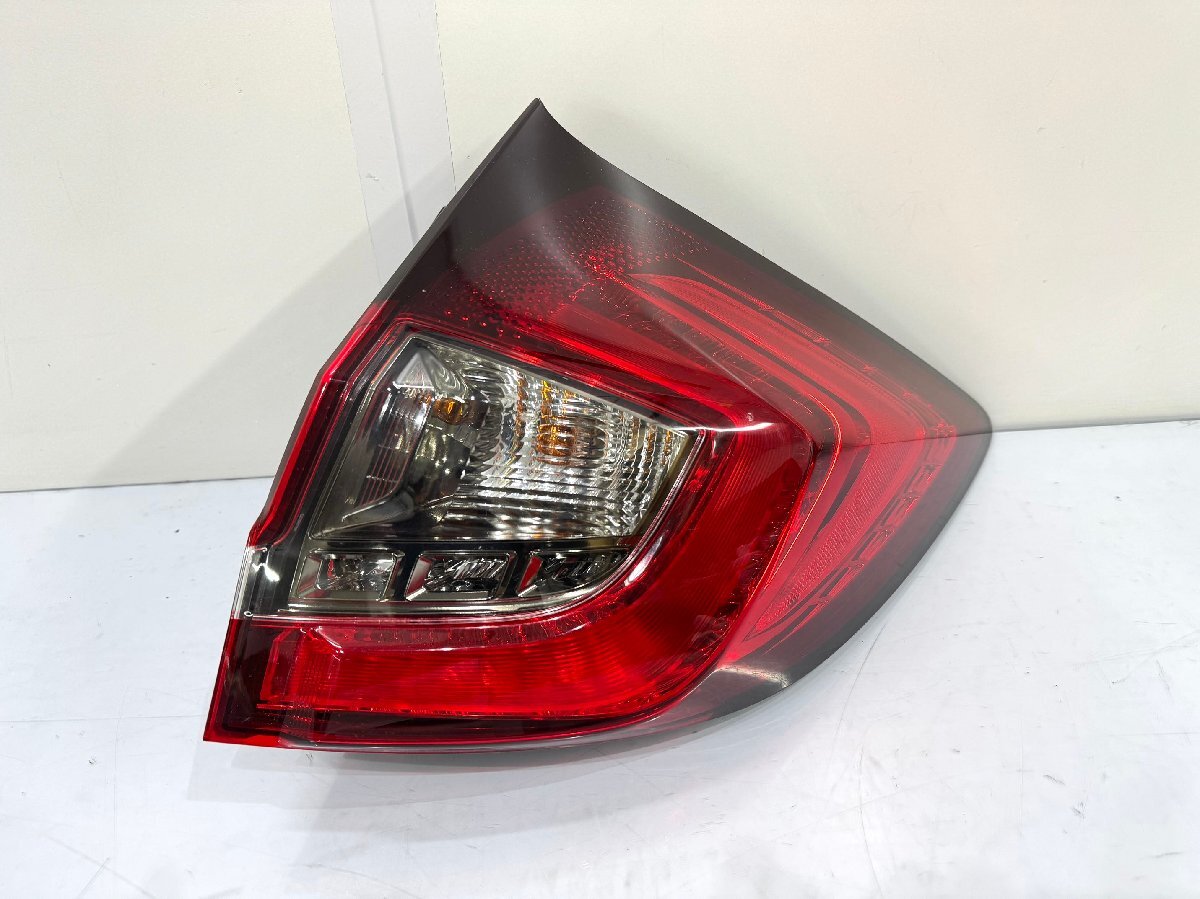 【良品】ジェイド FR5 純正テールライト 右 KOITO 220-62207/刻印3 (Z20-73)拍卖