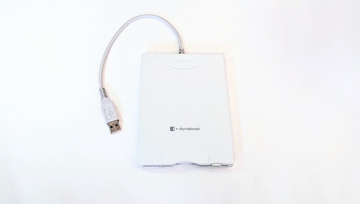 動作確認済み★TOSHIBA/dynabook 「PA2680U-2FDD」 3.5インチ 外付けUSB フロッピーディスクドライブ FDD ホワイト拍卖