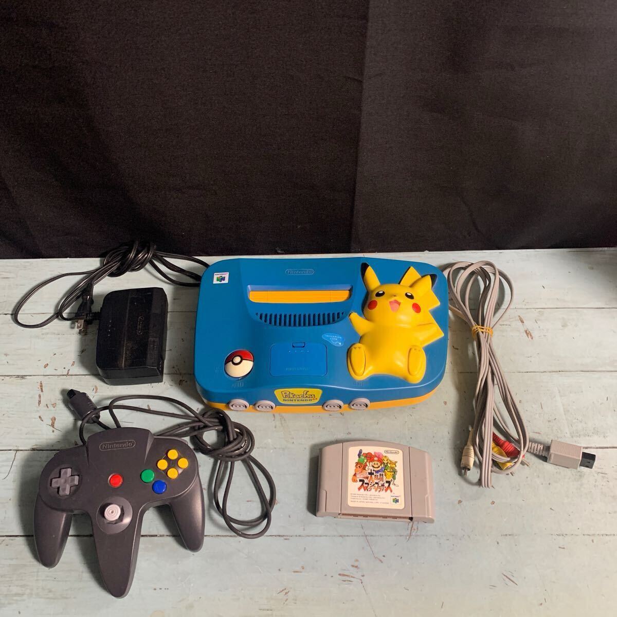 N64 ニンテンドー64 NINTENDO64 本体 ピカチュウ ブルー 任天堂 Nintendo 大乱闘スマッシュブラザーズ ソフト (A-2202)拍卖
