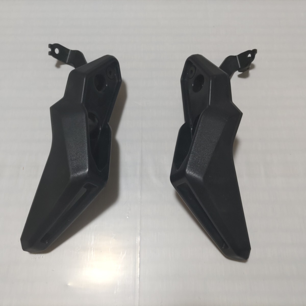 横浜発 カワサキ Z900RS 純正オプション エンジンガード スライダー 左右 Kawasaki ガード 39156-2123/2124 ACC-0105 拍卖