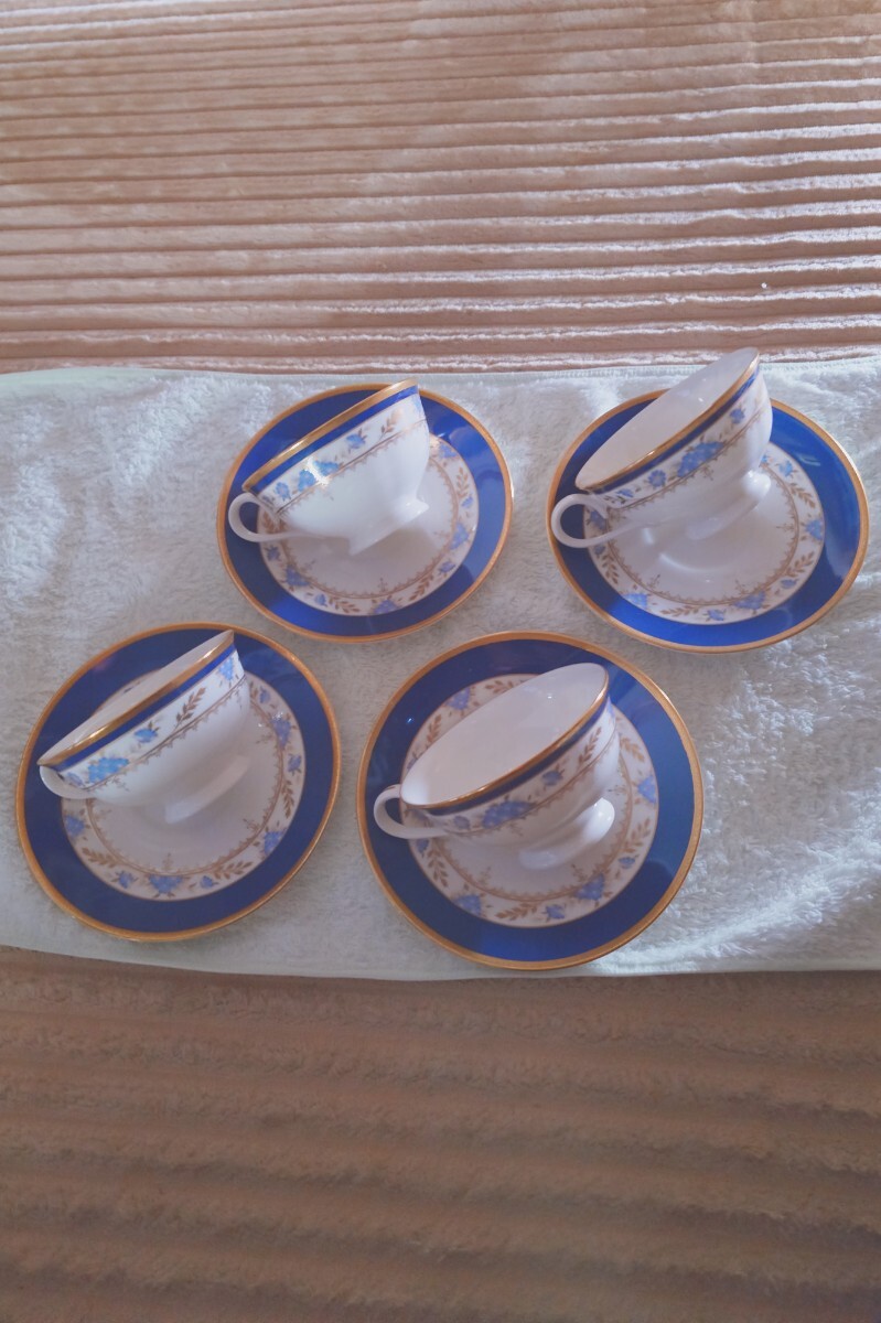 ソーサー&カップ 4客セット 鳴海製陶 NARUMI ブランド:ナルミ 材質:ボーンチャイナ拍卖