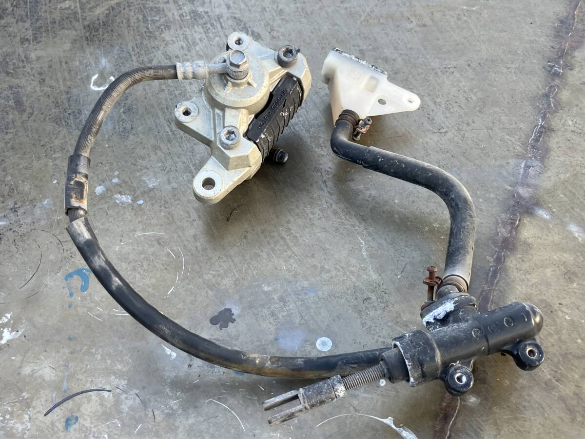 GF250 GJ71C リアブレーキ マスター キャリパー拍卖