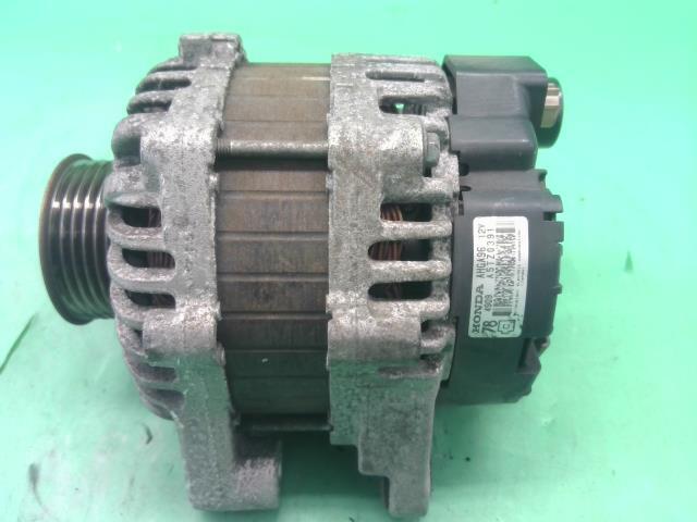 ヴェゼル DBA-RU2 オルタネーター ダイナモ G 4WD B594P A5TZ0391 31100-5R1-034拍卖