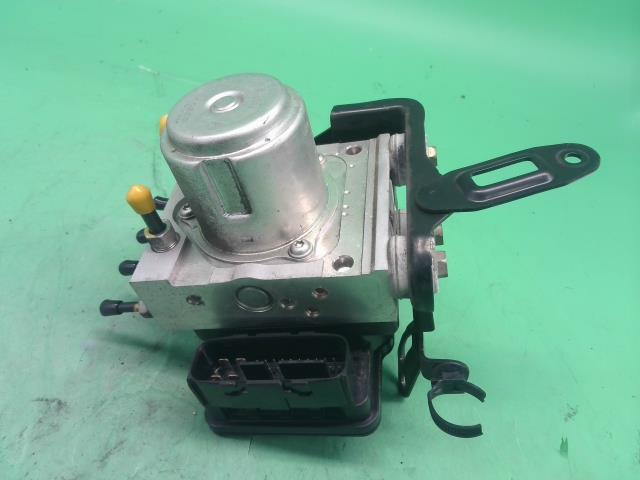 ヴェゼル DBA-RU2 ABSブレーキ アクチュエーターユ ニット G 4WD B594P T7DJ04N10A0704 57110-T7D-J04拍卖