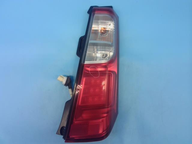 フレア DBA-MJ34S 右テールランプ XG Z2S 35603-72M0 1A17-51-161拍卖
