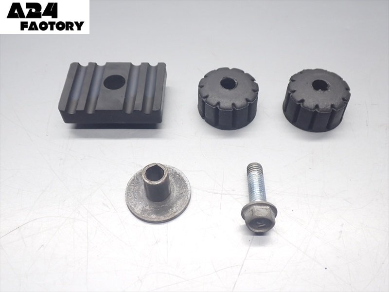 C1R7-0501 ホンダ CB400SS タンクラバー マウント 純正品 【NC41-130~ セル付き 後期 動画有】拍卖