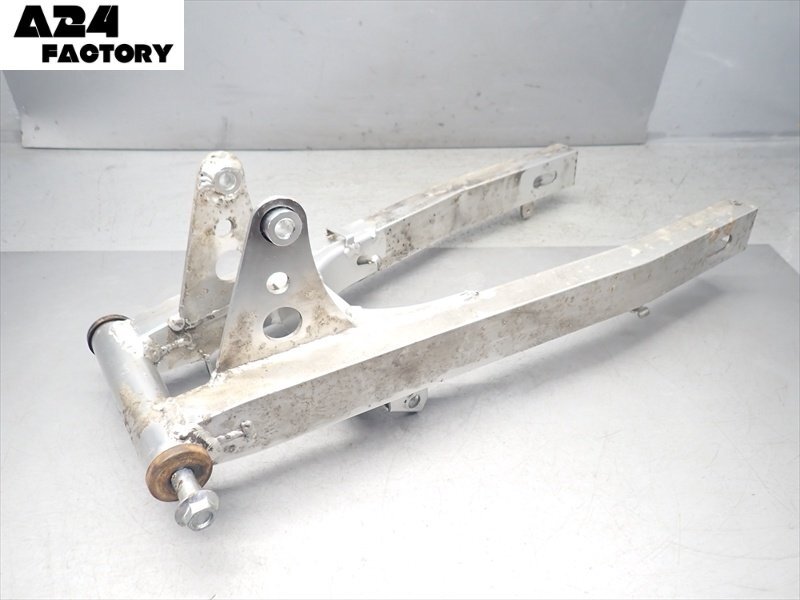 B1R7-0422 スズキ RG250ガンマ / RG250Γ スイングアーム 純正品 【GJ21A-101*** 1983年 初期型】拍卖