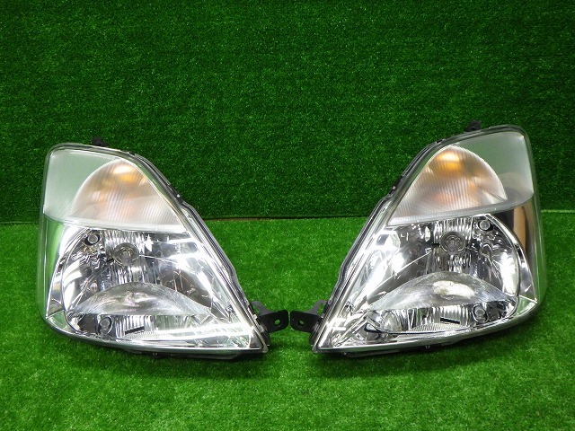 綺麗 スズキ MF21S MRワゴン モコ ヘッドライト 左右 ハロゲン P2269 250501032拍卖