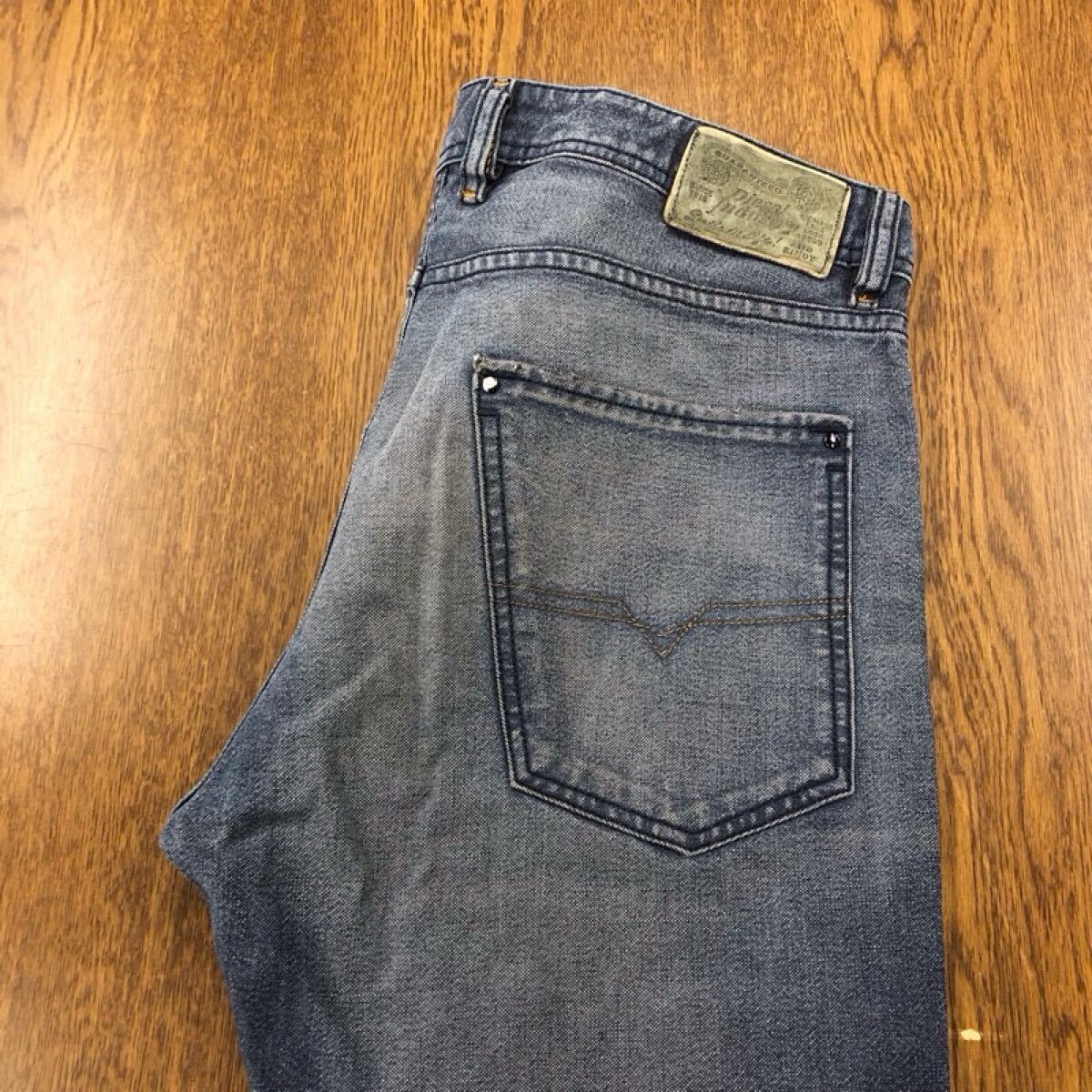 【GE188】ITALY製 DIESEL W31 L32 色落ち加工 立体裁断 ジーンズ ジーパン デニムパンツ ブランド古着 ディーゼル 送料無料拍卖