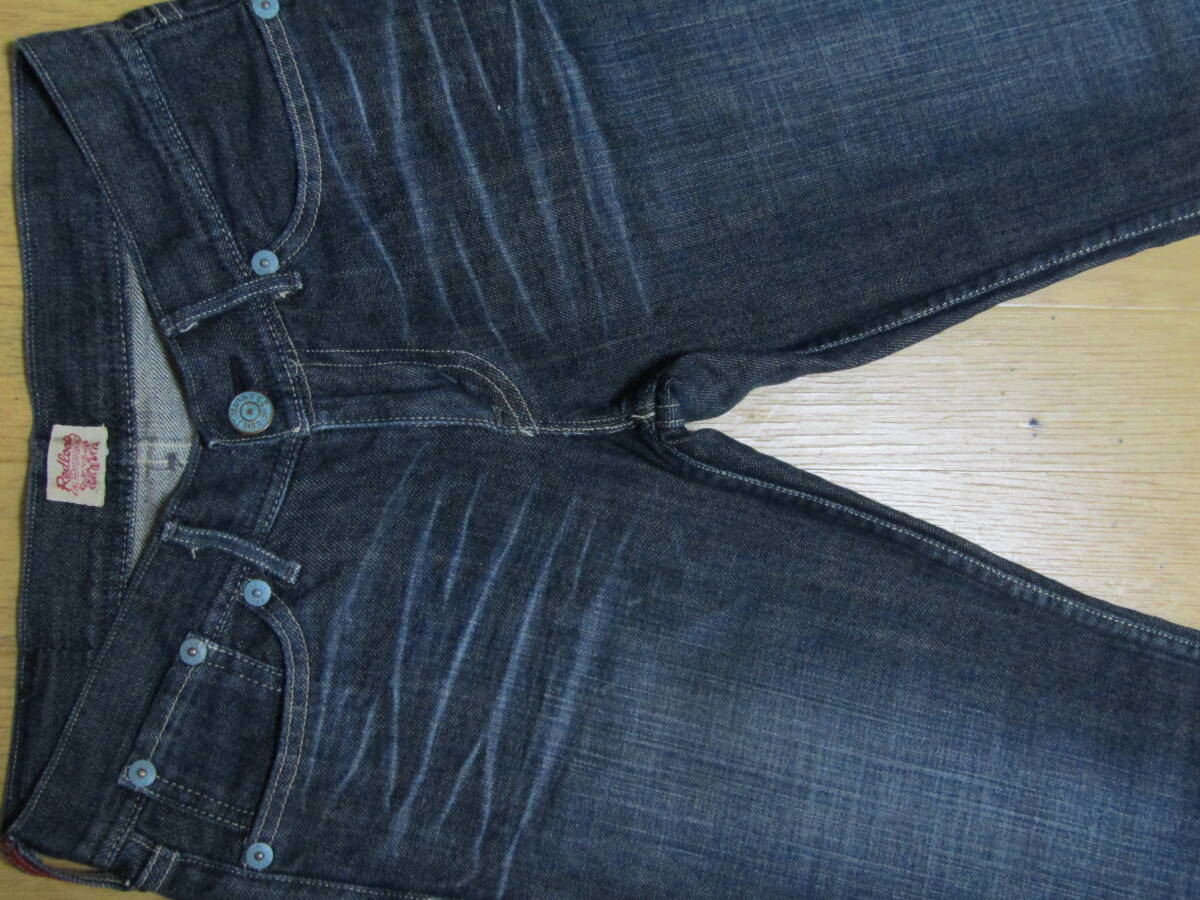 状態概ね良好 リアルな超カッコいい色落ち まだ濃色ぎみ 少し古い リーバイス Redloop ストレート 実測28inch前後 レディース拍卖