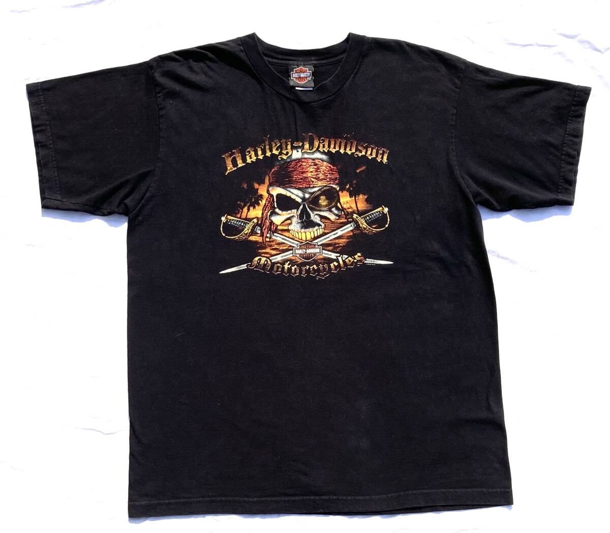 USA製 00s ハーレーダビッドソン Harley Davidson 両面プリント Tシャツ 黒 XL スカル パイレーツ 眼帯 ビンテージ 2008拍卖