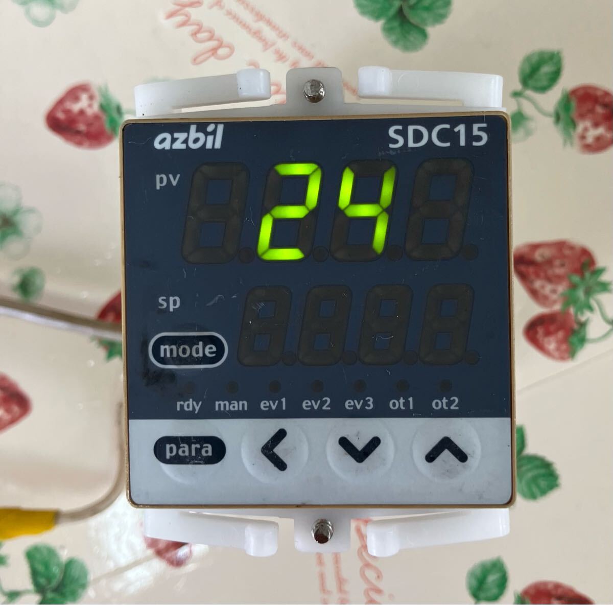 通電確認済 AZBIL ADC15 (C15TP0RA0100) デジタル指示調節計拍卖