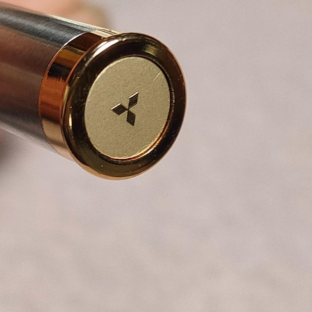 【廃盤】三菱鉛筆 ボールペンシルバー/ゴールド 名入り 044Y5拍卖