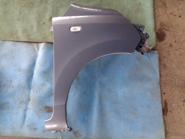 ライフ ディーバ DBA-JC1 右Fフェンダー NH716M アドミラルグレーメタリック拍卖