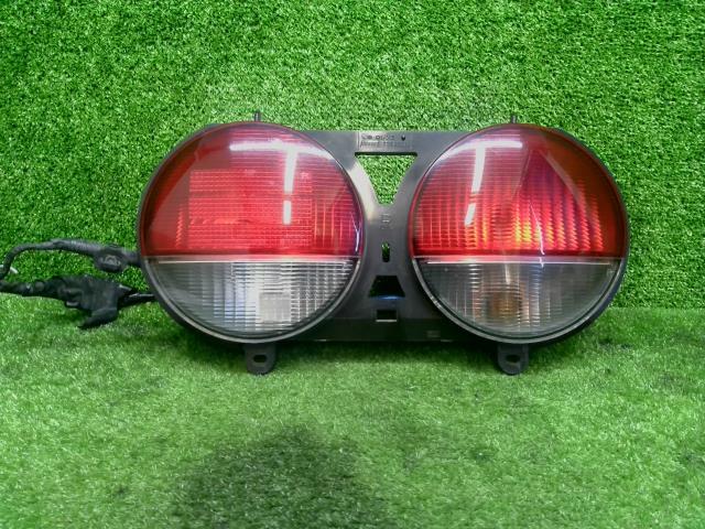 ★ミニキャブ EBD-U62V 右テールランプ テールライト ブラボーターボ 4WD 8330A826★拍卖