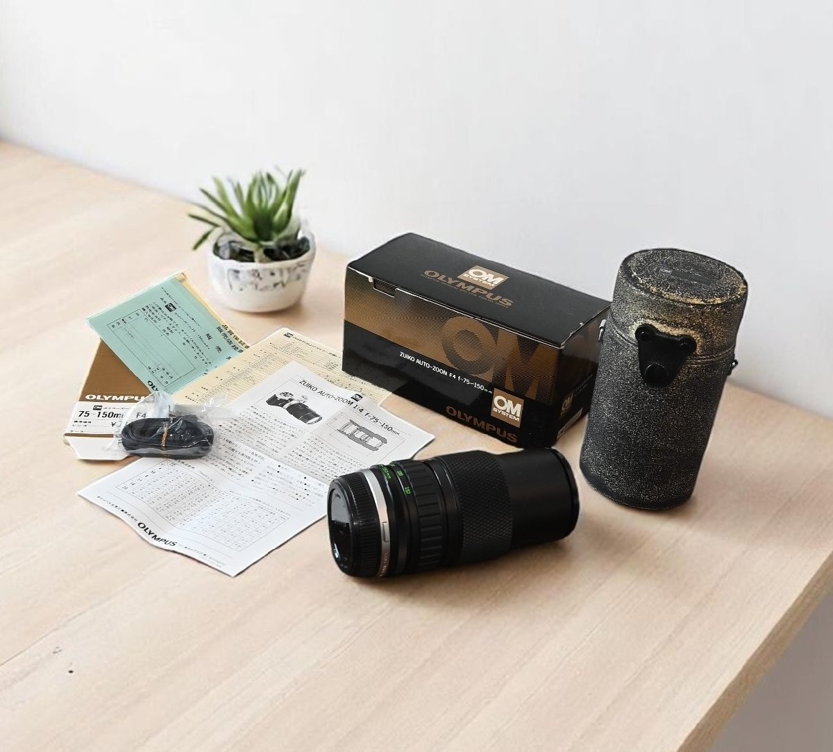 ○1982年 カメラ屋ショーケース 保管品 オリンパス OM-SYSTEM ZUIKO AUTO・ZOOM 75-150mm F4 古道具のgplus広島2505k拍卖