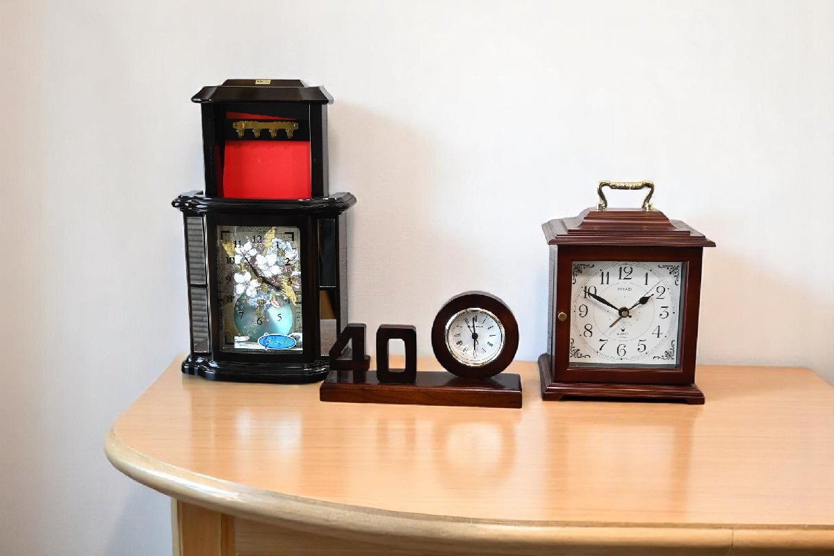 ○モダンなお洒落デザインの置時計 3点セット miyabi woody clock 花柄 昭和 ヴィンテージ 古道具のgplus広島 2505i拍卖