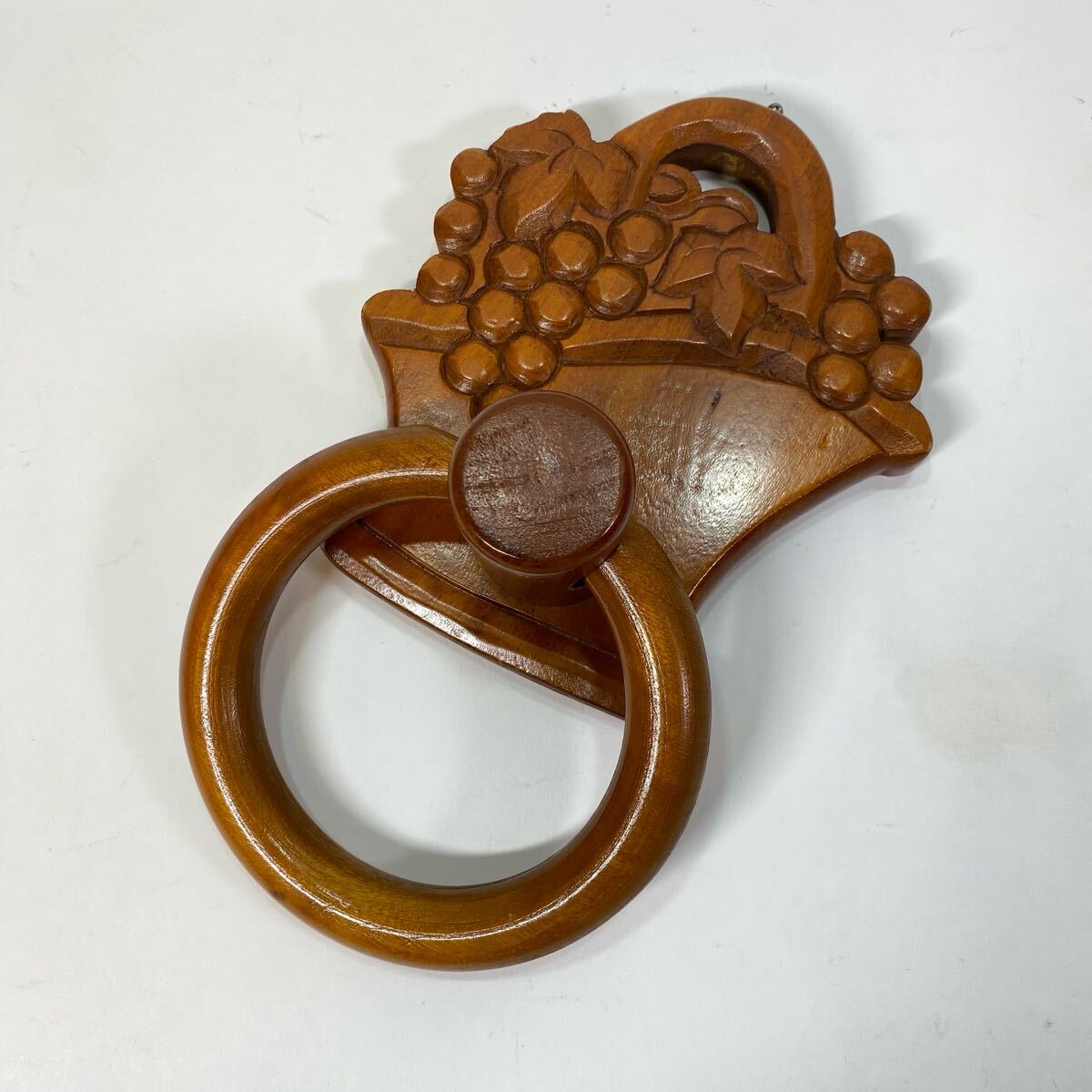 木製 タオルハンガー タオル掛け 葡萄 ぶどう 彫刻 壁掛け インテリア 飾拍卖