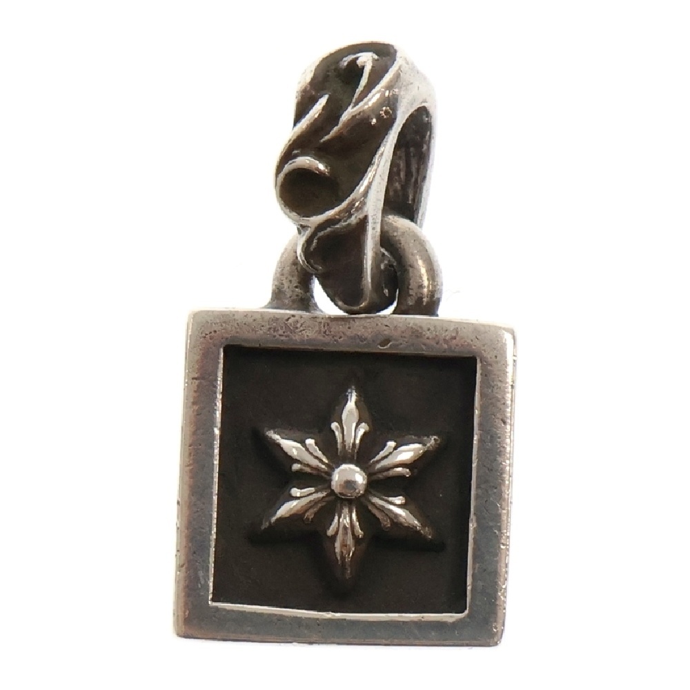 CHROME HEARTS クロムハーツ FRAMED STAR フレームドスター チャーム ネックレストップ シルバー拍卖