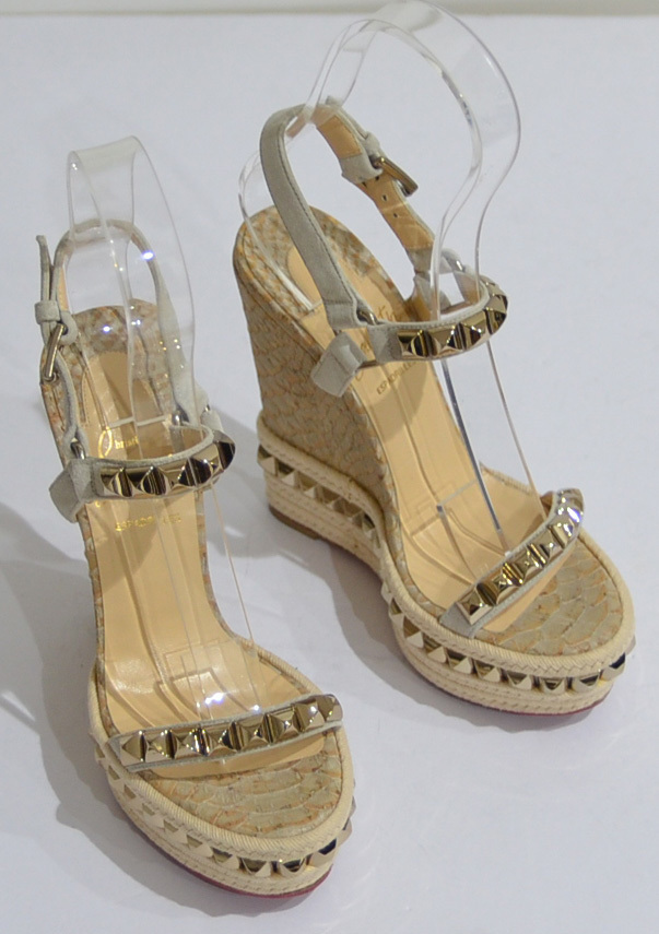 Christian Louboutin クリスチャンルブタン カタクロウ パイソン スタッズ サンダル 35 Y-262384拍卖
