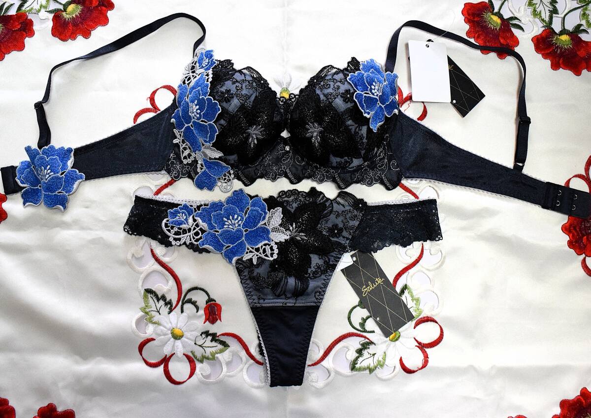 新品・タグ付き☆ワコール☆サルート☆86G・リボンの騎士☆GY☆C70&ソングM拍卖