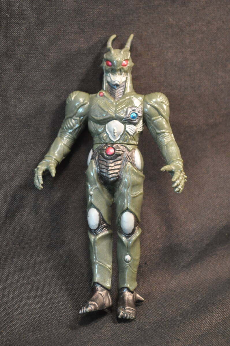 3 バンダイ 仮面ライダーZO ソフビ人形 ライダーヒーローシリーズ18 ドラス 高約16cm拍卖