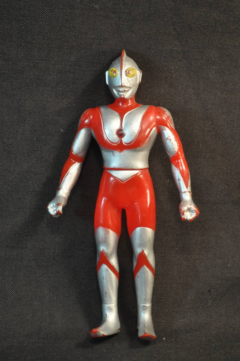 2 バンダイ ウルトラマン ソフビ人形 高約16cm拍卖