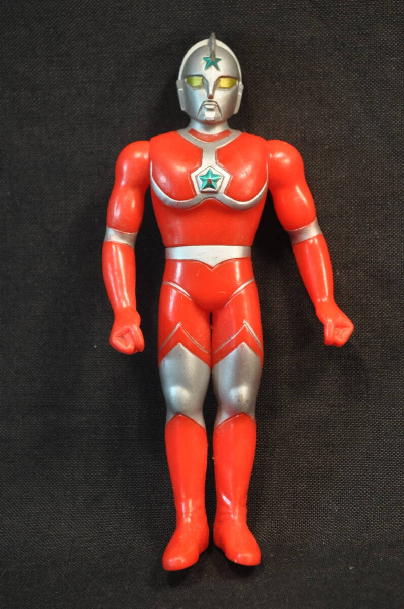 13 バンダイ ウルトラマンジョーニアス ソフビ人形 高約16cm拍卖