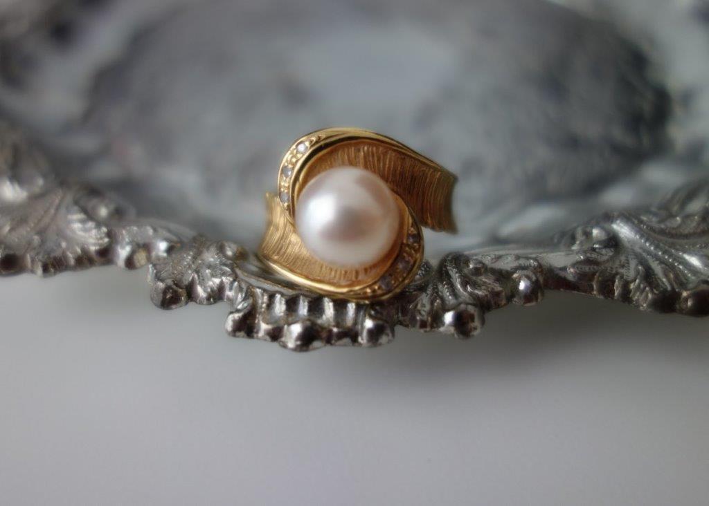 K18YG リング パール 真珠 ダイヤモンド 0.05ct サイズ9号 K18YG 指輪 ダイヤ 大粒パール k18 波 羽根 フェザーデザイン サイズ9号拍卖