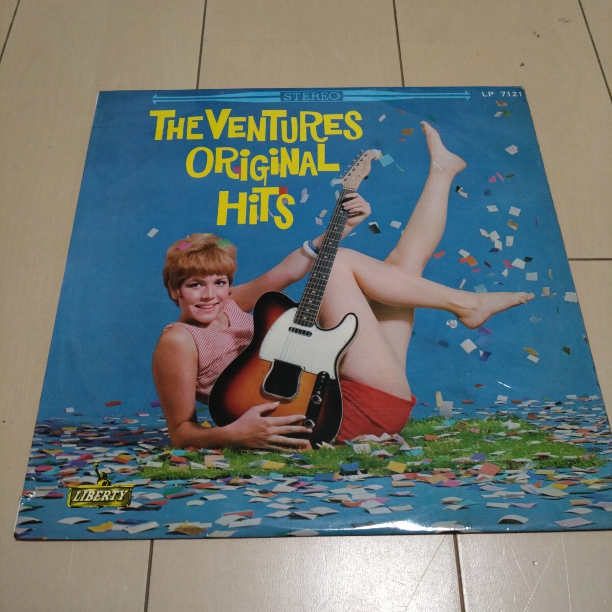 THE VENTURES ORIGINAL HITS/ザ・ベンチャーズ/ LPレコード/赤盤/LP7121拍卖